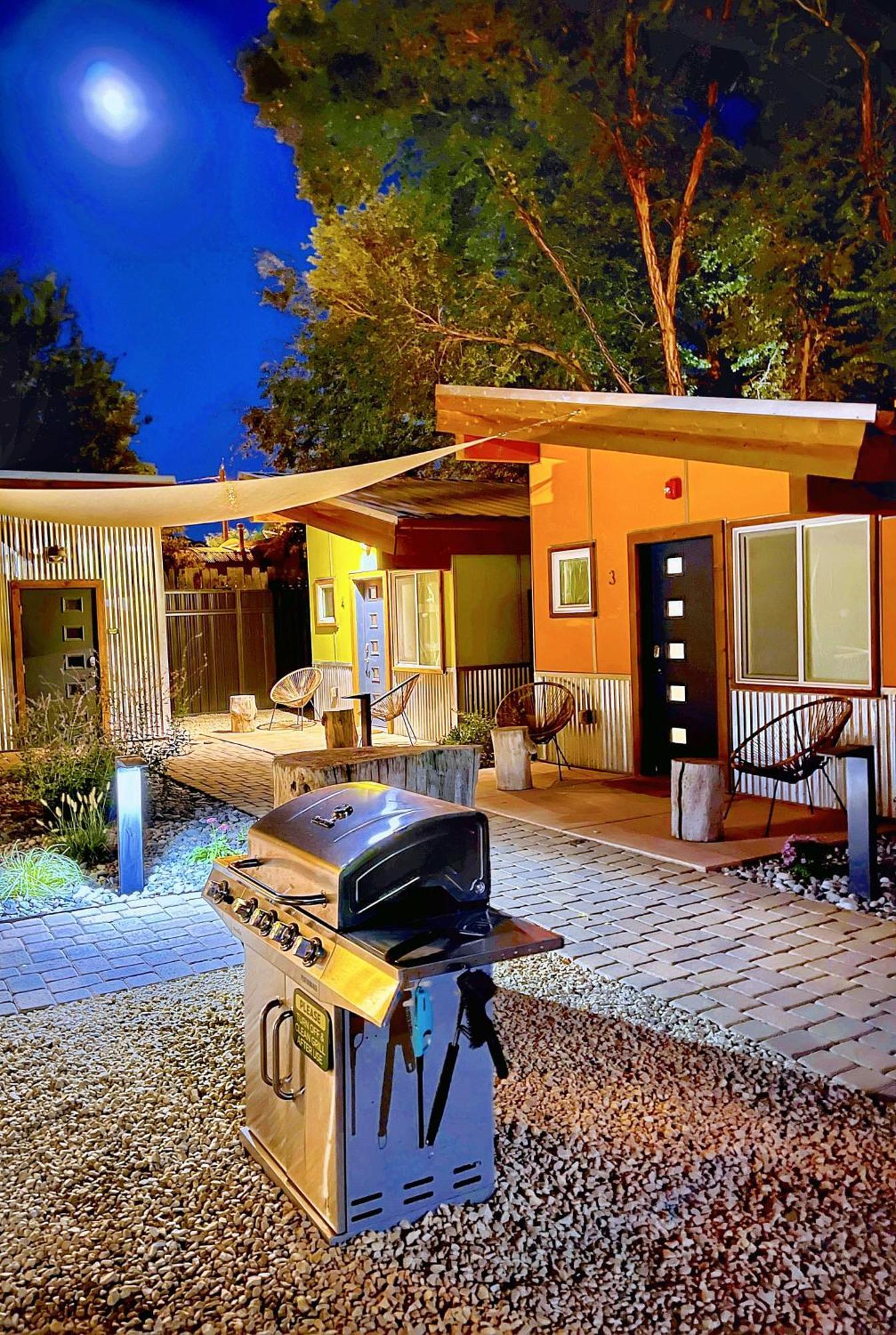 Downtown Kokopelli West 3 - Newly Remodeled Stylish Studio Moab Exterior photo